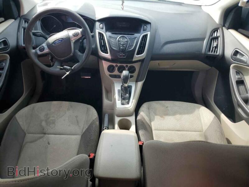 2012 Ford FOCUS (VIN 1FAHP3F21CL298995) — фото 8 из 14