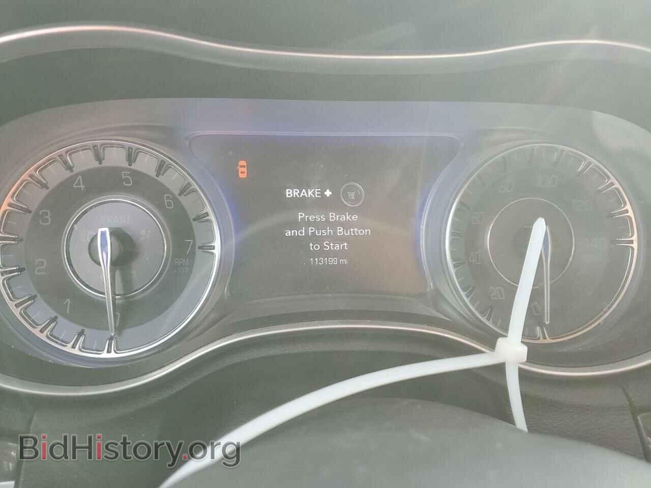 2018 CHRYSLER 300 - VIN: 2C3CCAEG4JH145978 - Фото 9