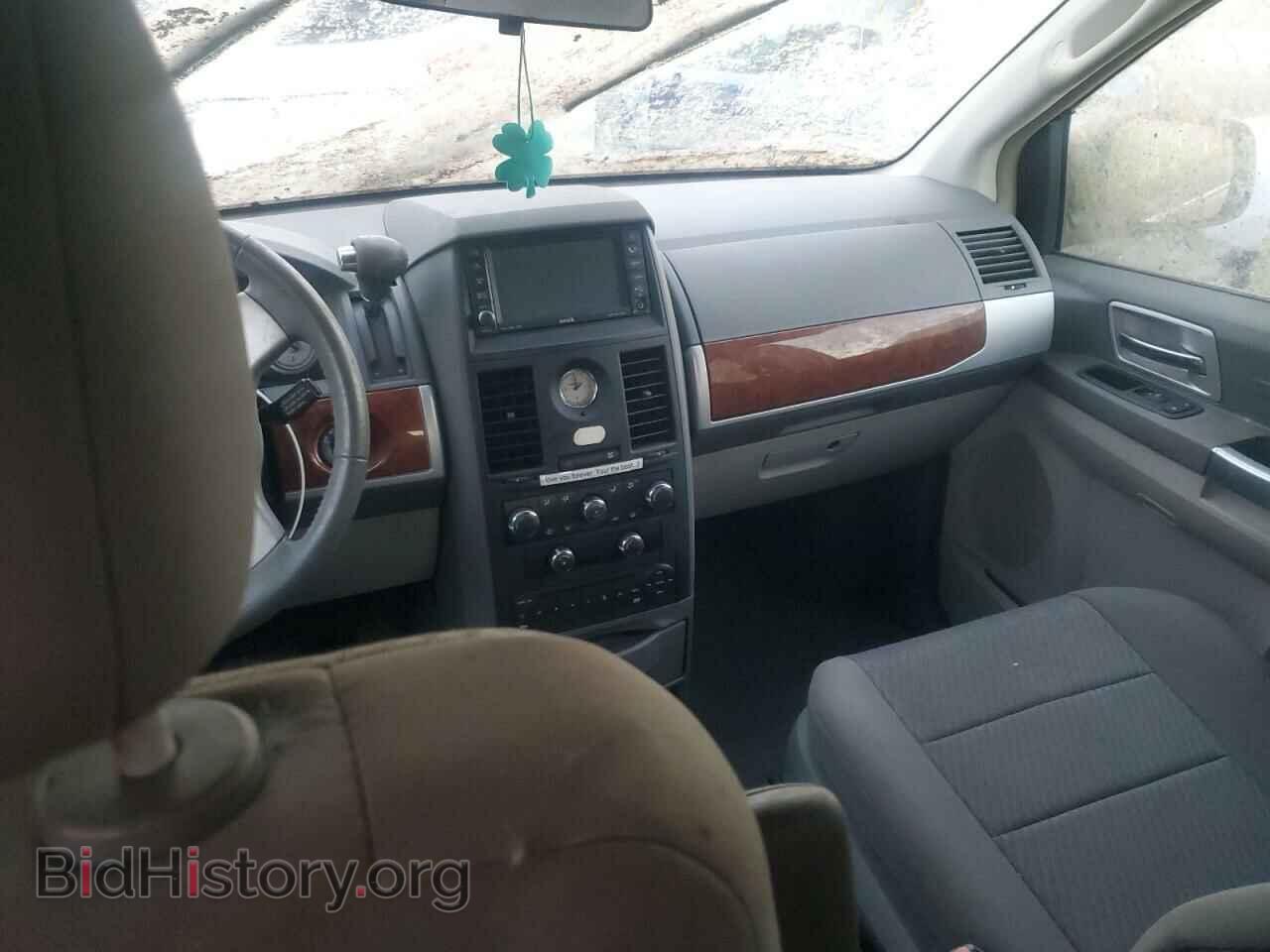 2008 CHRYSLER MINIVAN - VIN: 2A8HR54P28R820040 - Фото 8