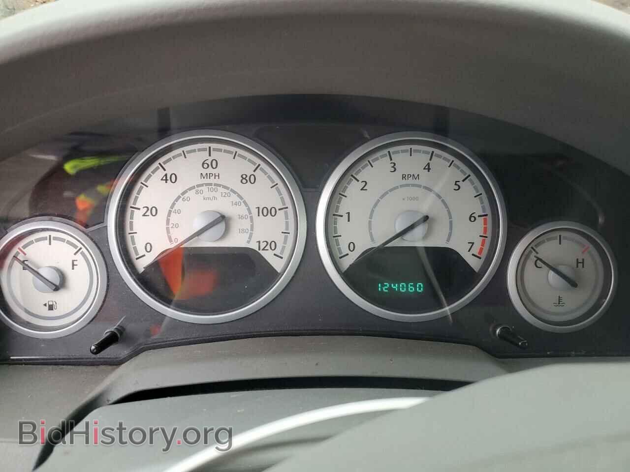 2008 CHRYSLER MINIVAN - VIN: 2A8HR54P28R820040 - Фото 9