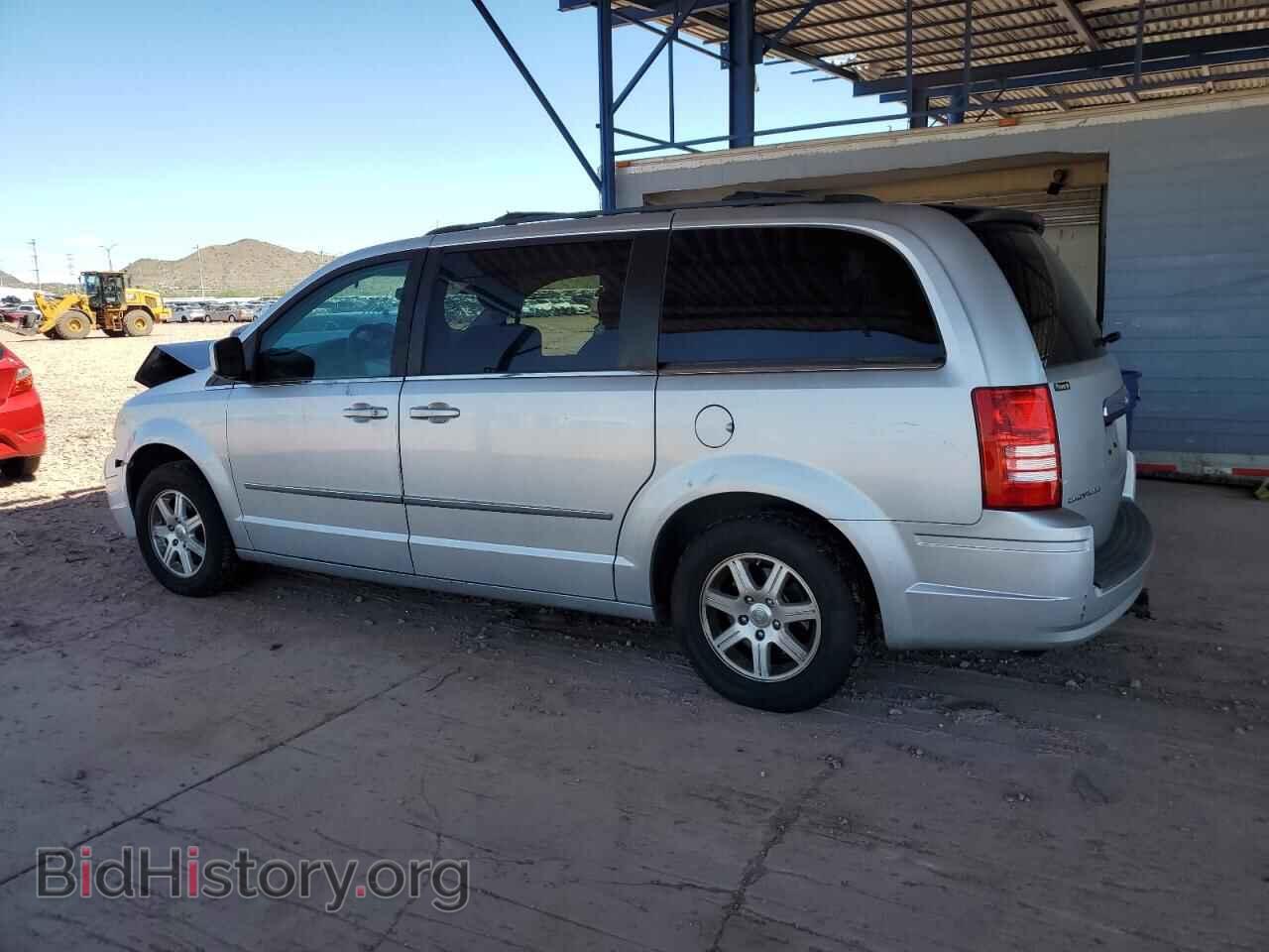 2009 CHRYSLER MINIVAN - VIN: 2A8HR54179R630604 - Фото 2