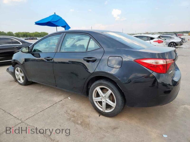 2018 Toyota COROLLA (VIN 5YFBURHE3JP770671) — фото 2 из 15