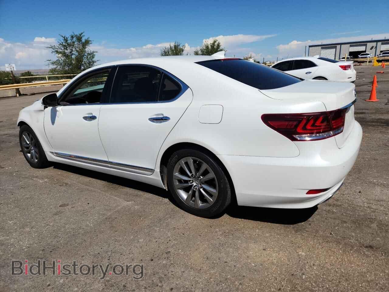 2014 LEXUS LS460 - VIN: JTHBL5EF8E5127534 - Photo 2