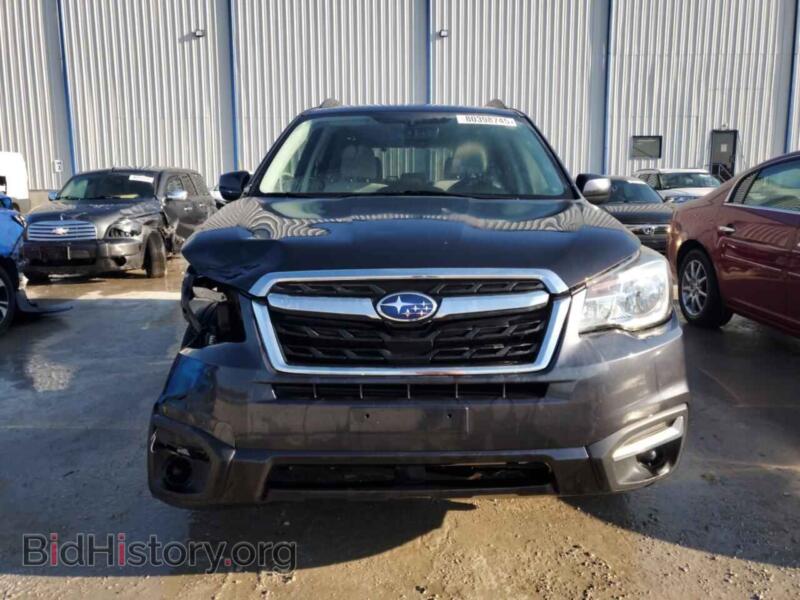 2017 Subaru FORESTER (VIN JF2SJAEC1HH570330) — фото 5 из 16