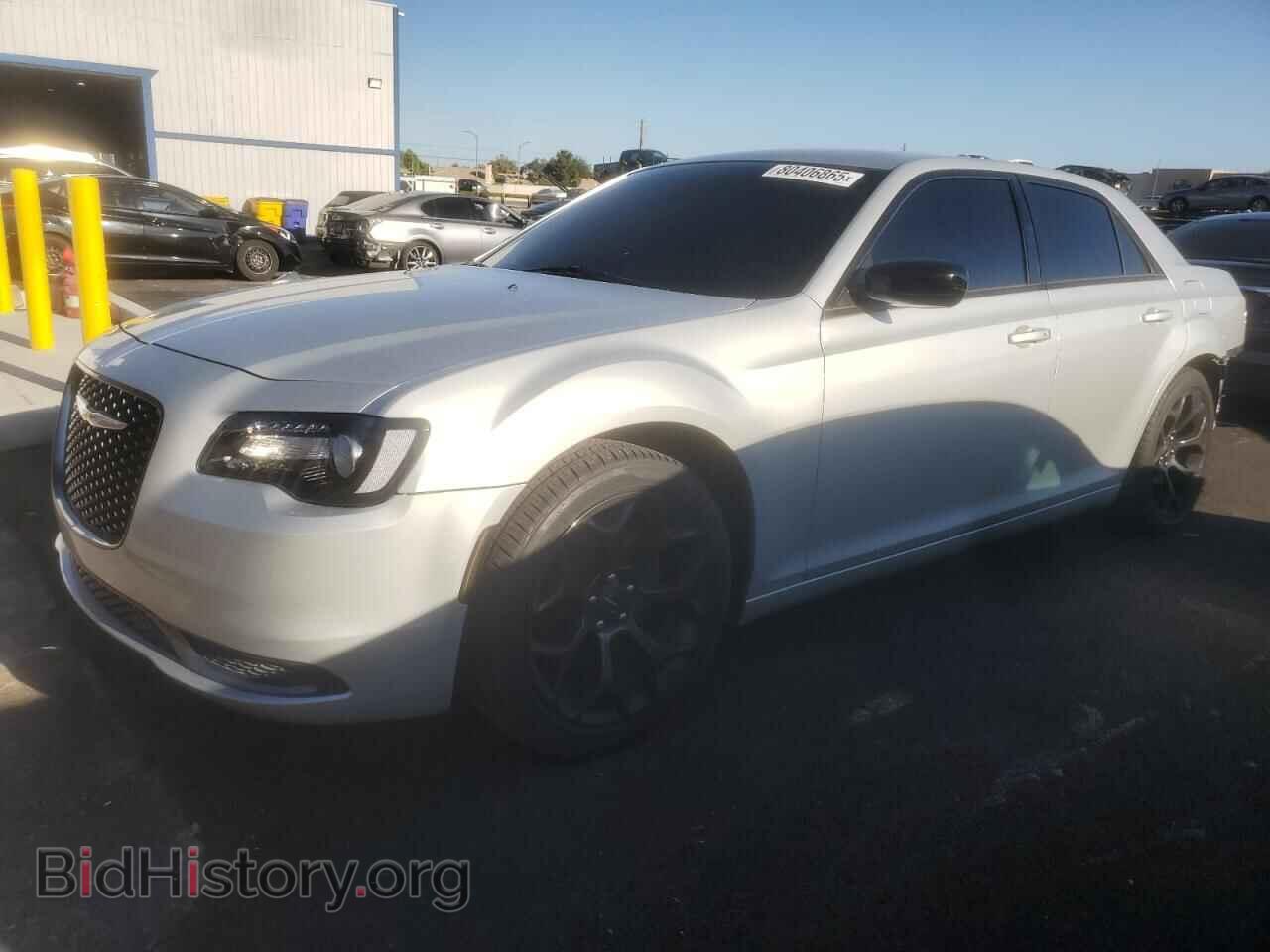 Фотография 2C3CCAAG6KH609926 - CHRYSLER 300 2019