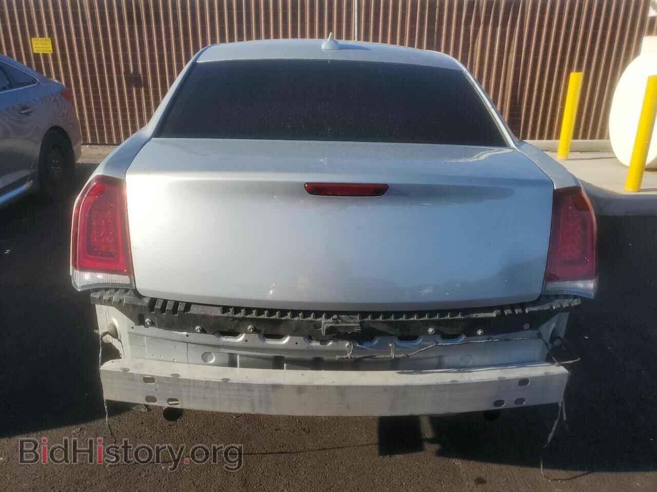 2019 CHRYSLER 300 - VIN: 2C3CCAAG6KH609926 - Фото 6