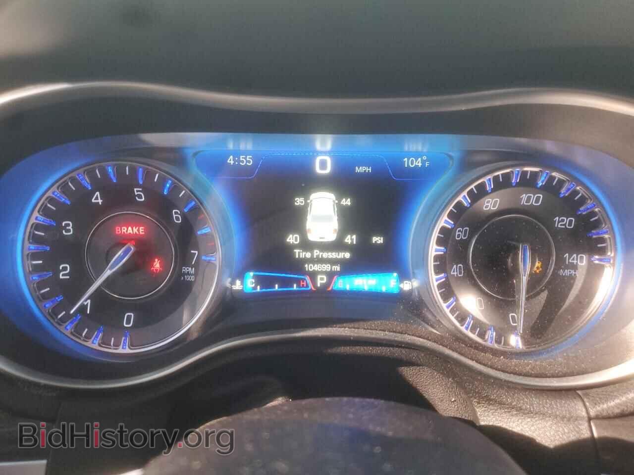2019 CHRYSLER 300 - VIN: 2C3CCAAG6KH609926 - Фото 9