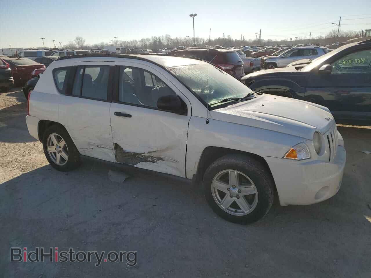 2010 JEEP COMPASS - VIN: 1J4NT4FB5AD537111 - Фото 4