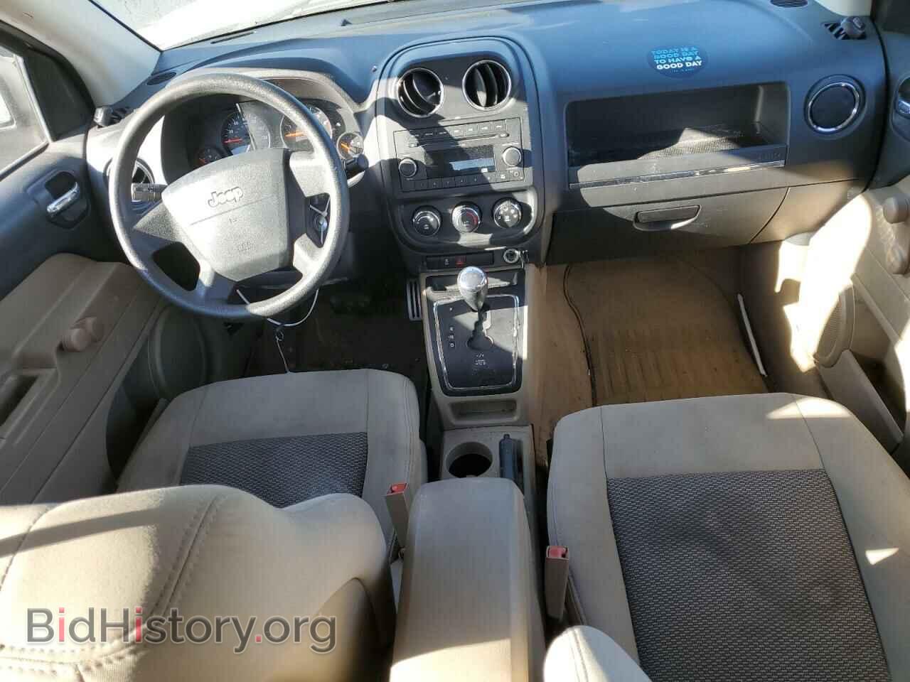 2010 JEEP COMPASS - VIN: 1J4NT4FB5AD537111 - Фото 8