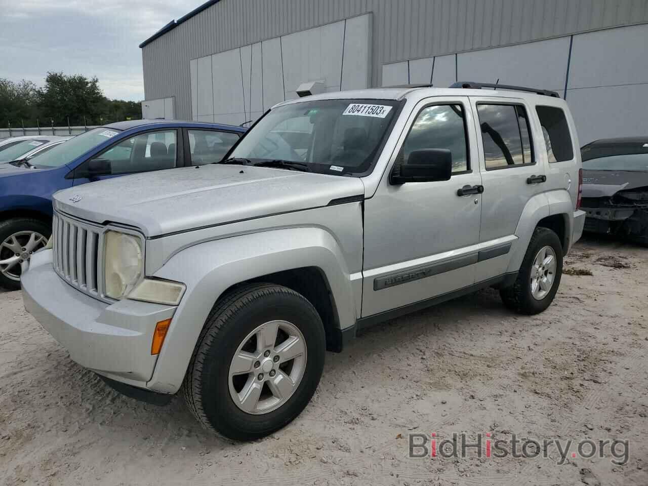 Фотография 1J8GN28K89W512433 - JEEP LIBERTY 2009