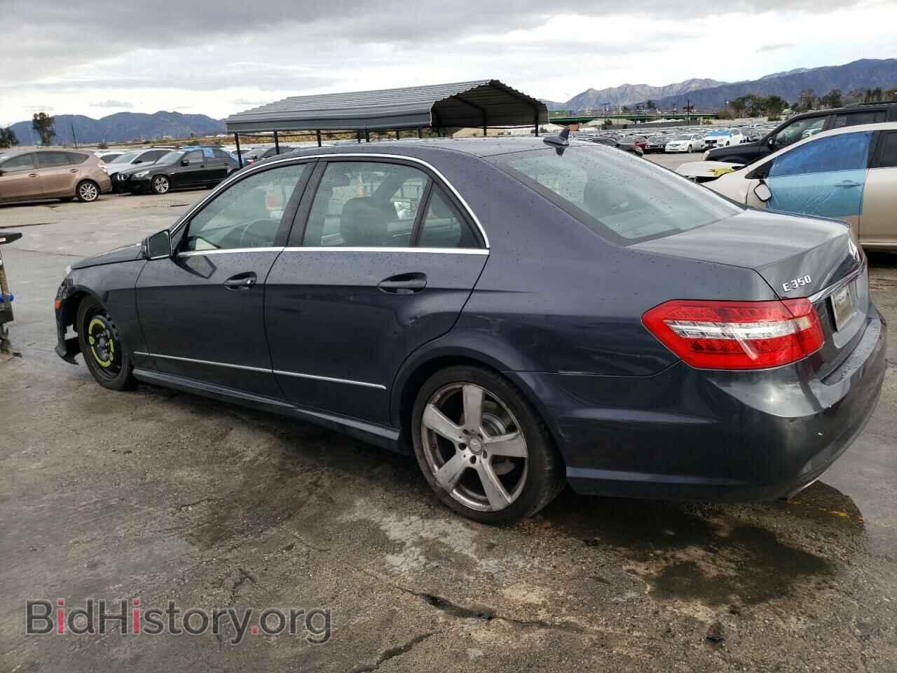 2011 MERCEDES-BENZ E-CLASS - VIN: WDDHF5GB2BA498596 - Фото 2