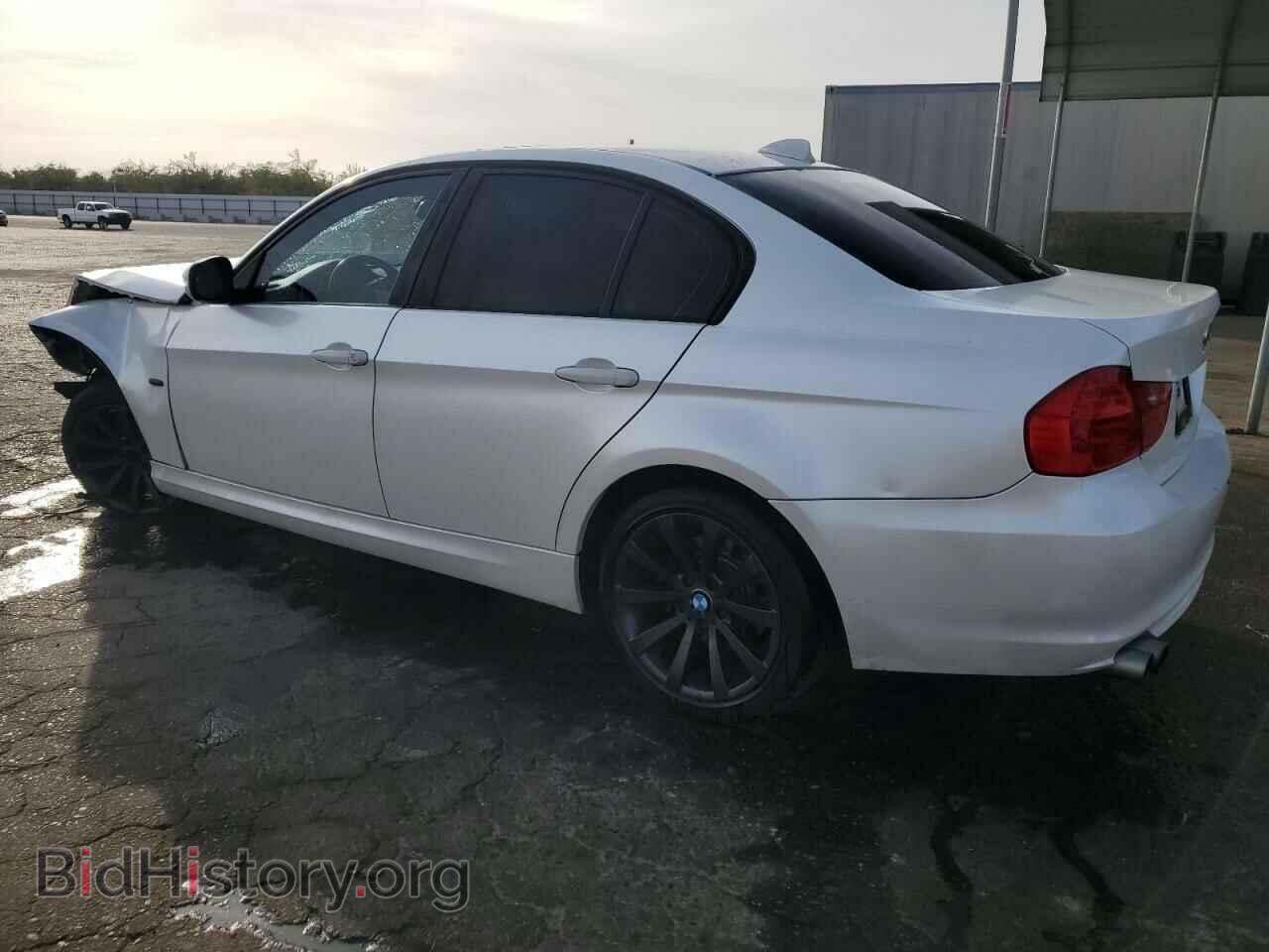 2011 BMW 3 SERIES - VIN: WBAPH5C54BA446965 - Фото 2