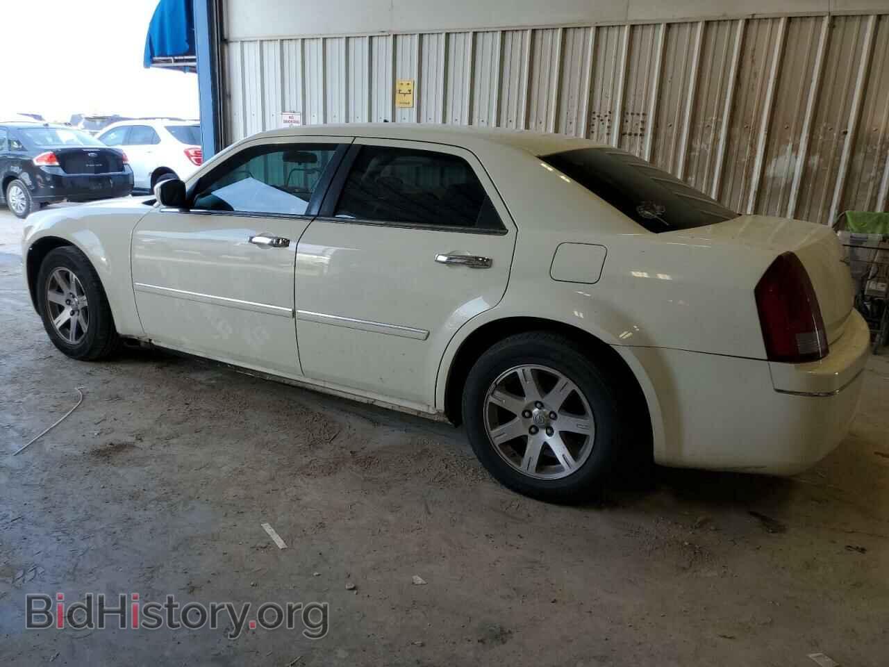 2006 CHRYSLER 300 - VIN: 2C3KA53G86H257668 - Photo 2