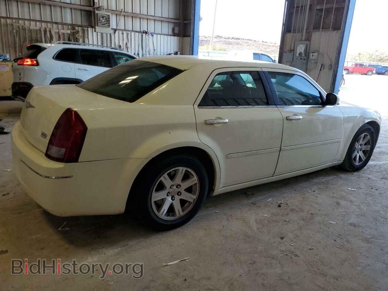 2006 CHRYSLER 300 - VIN: 2C3KA53G86H257668 - Photo 3