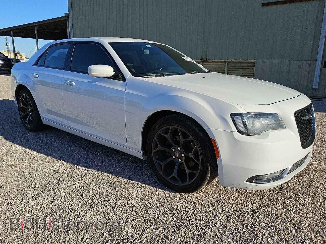 2019 CHRYSLER 300 - VIN: 2C3CCABG1KH697542 - Фото 4
