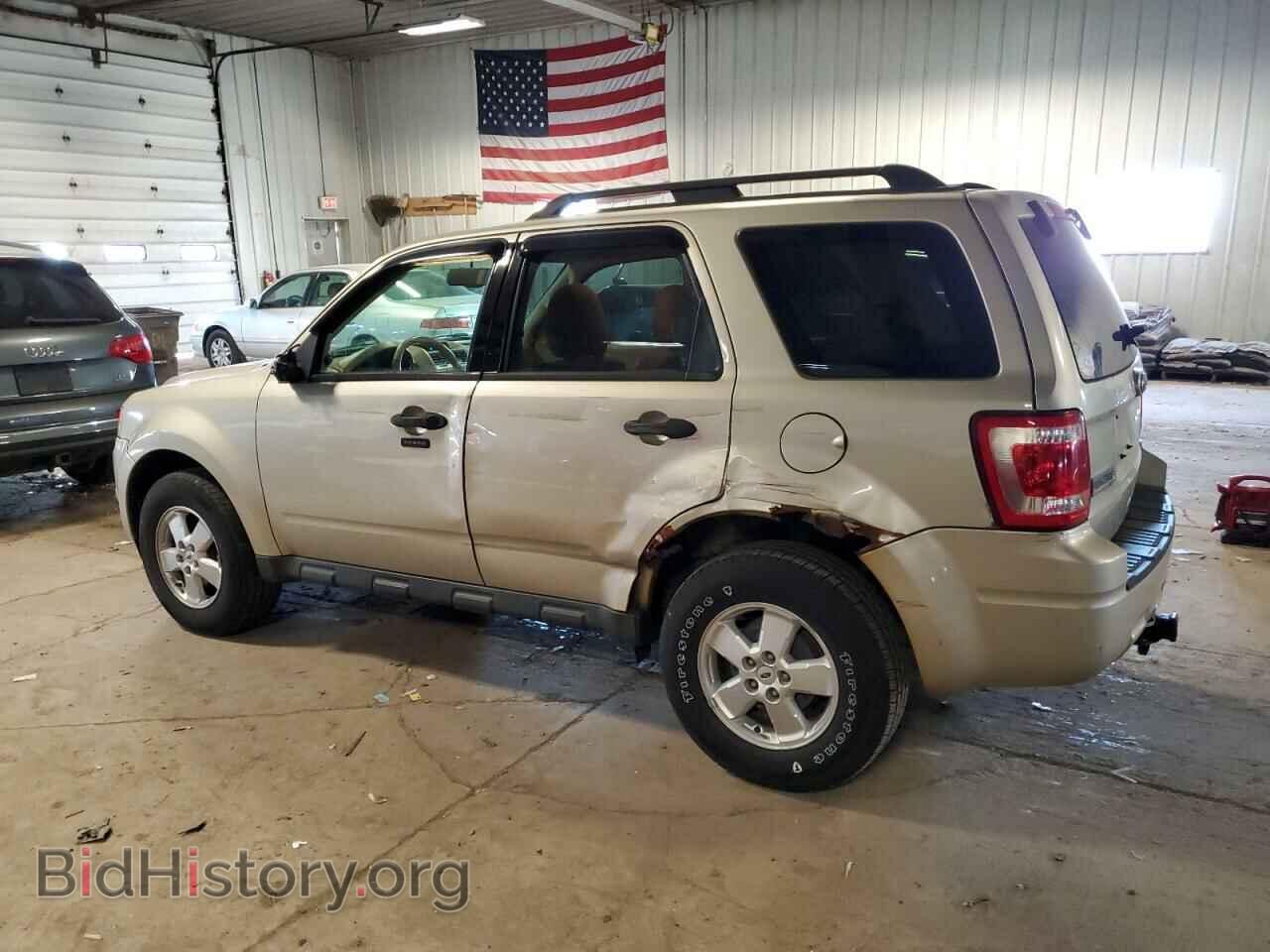 2010 FORD ESCAPE - VIN: 1FMCU9DG2AKB11227 - Фото 2