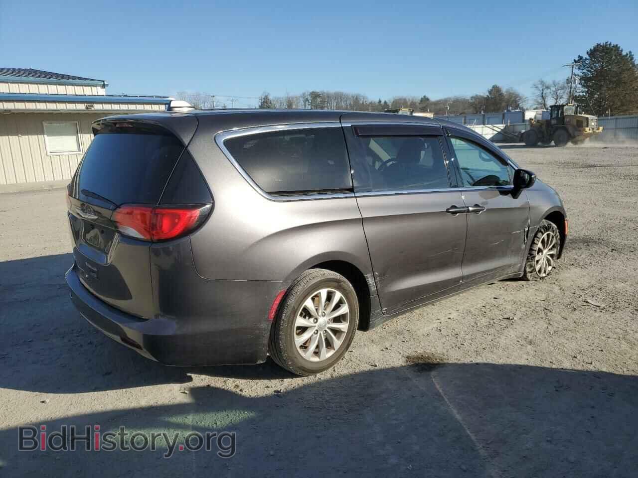 2017 CHRYSLER PACIFICA - VIN: 2C4RC1DG3HR519203 - Фото 3