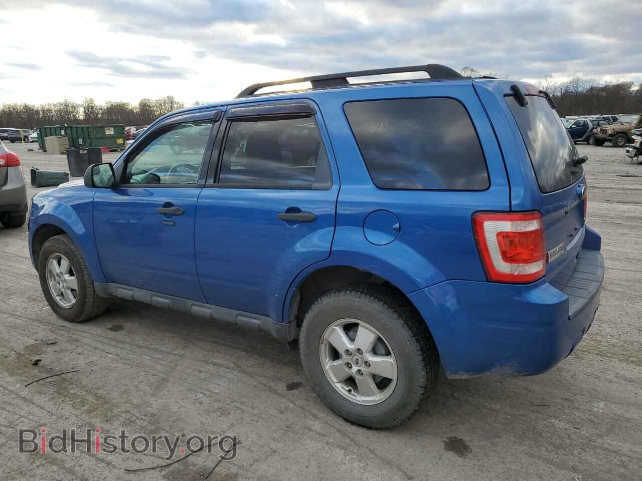2011 FORD ESCAPE - VIN: 1FMCU9DG2BKC49660 - Фото 2