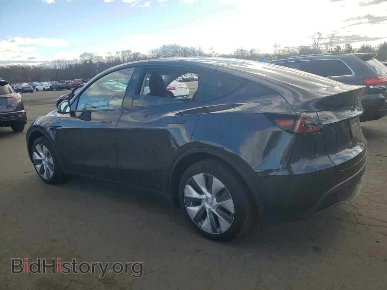 2024 TESLA MODEL Y - VIN: 7SAYGDEE8RF986406 - Фото 2
