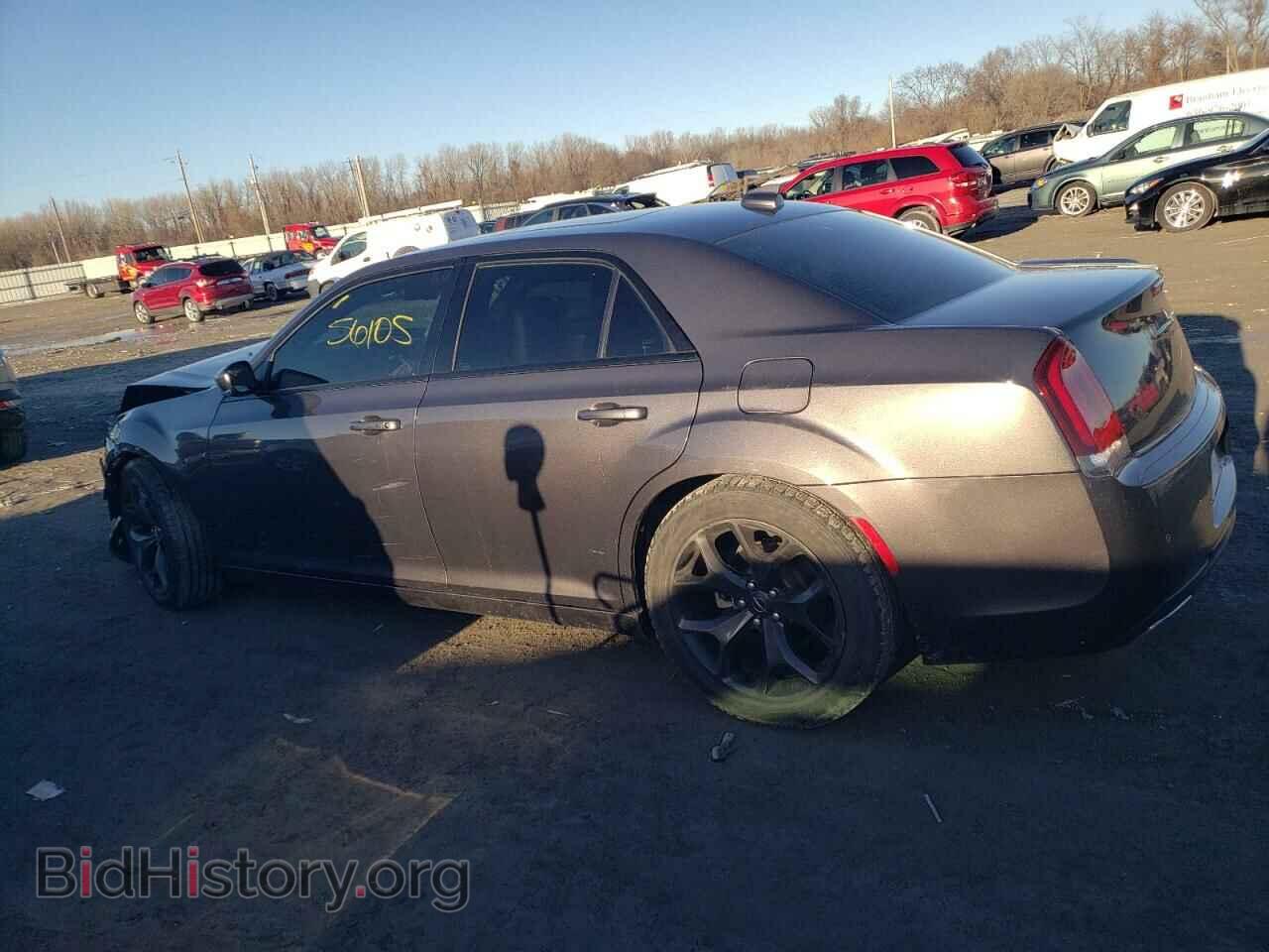 2021 CHRYSLER 300 - VIN: 2C3CCABG6MH585564 - Фото 2