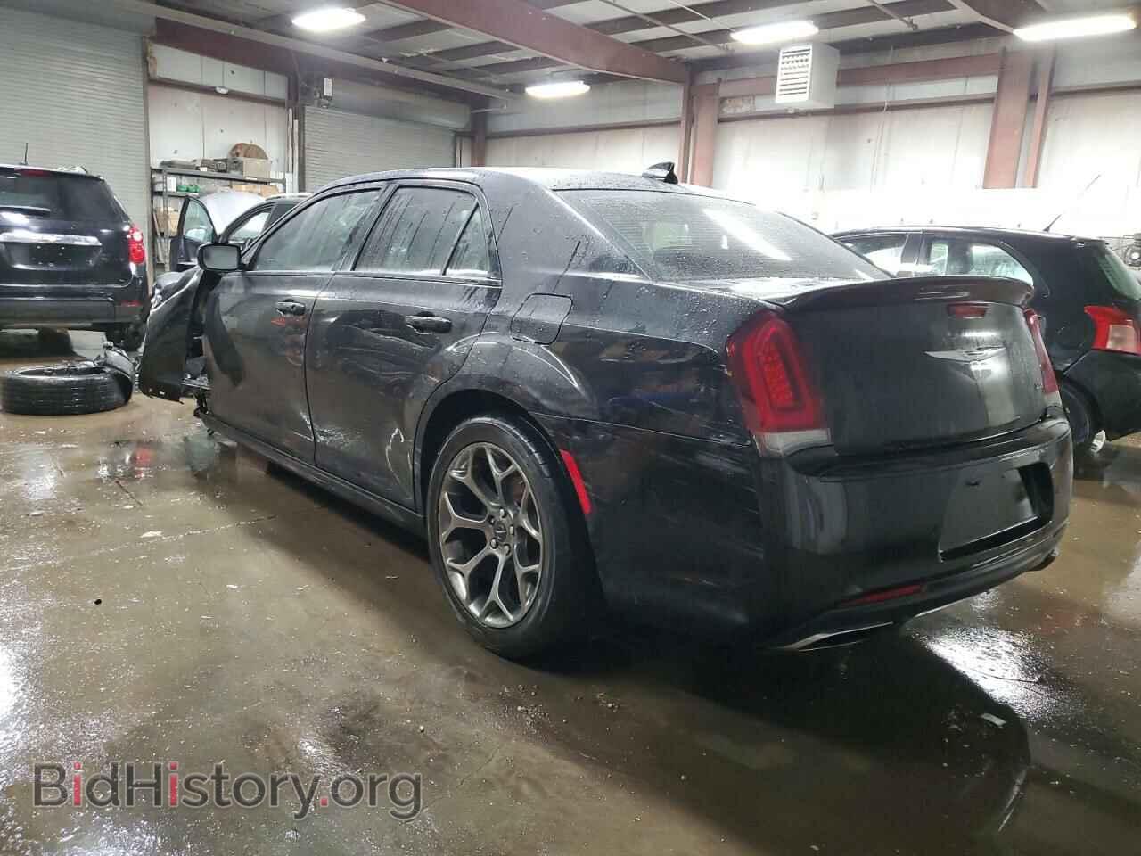 2016 CHRYSLER 300 - VIN: 2C3CCABT8GH329122 - Фото 2