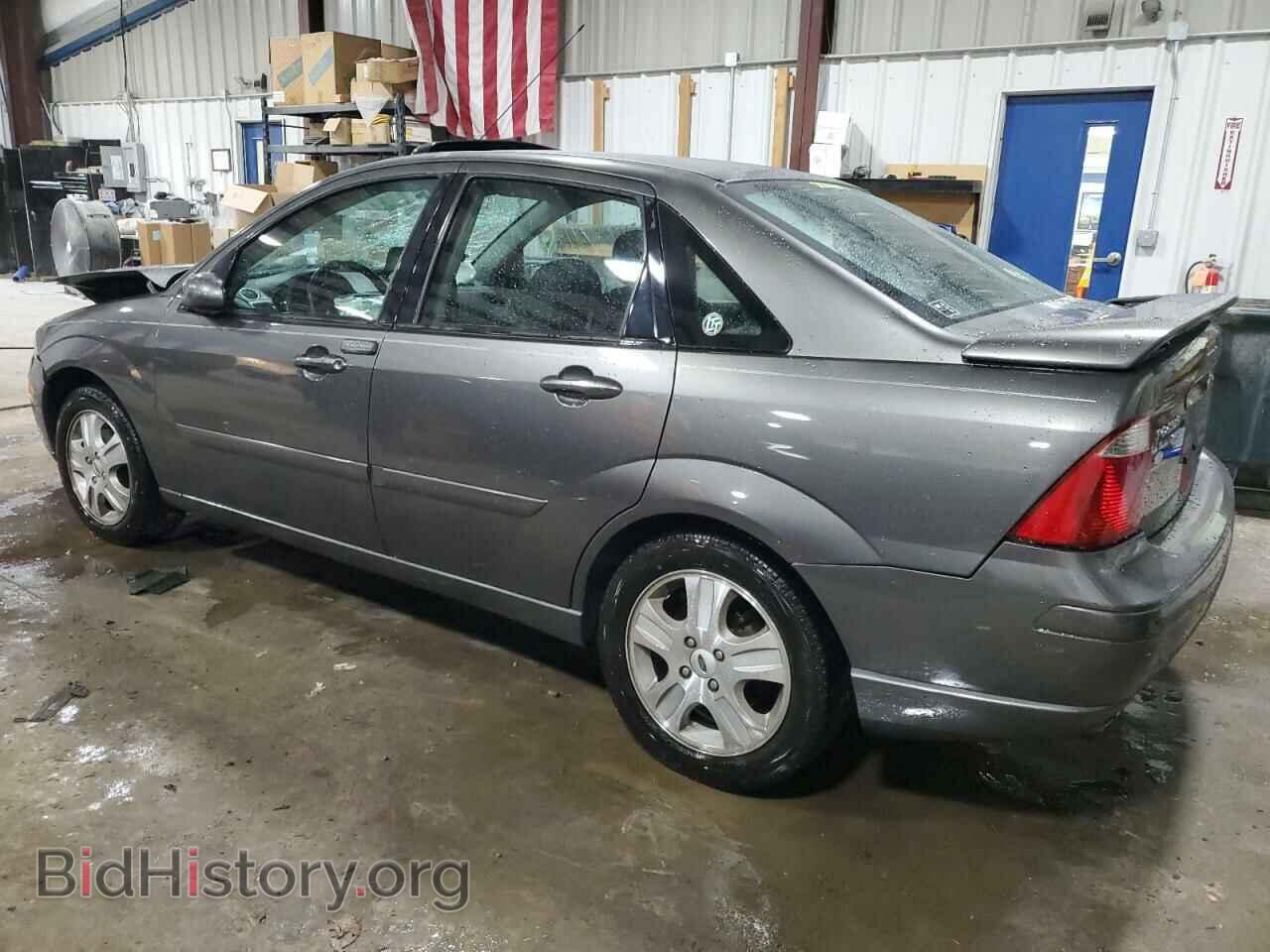 2005 FORD FOCUS - VIN: 1FAHP38Z95W246249 - Фото 2