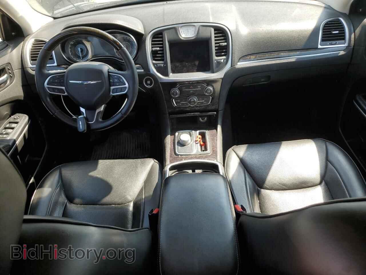 2019 CHRYSLER 300 - VIN: 2C3CCAEG9KH528106 - Фото 8