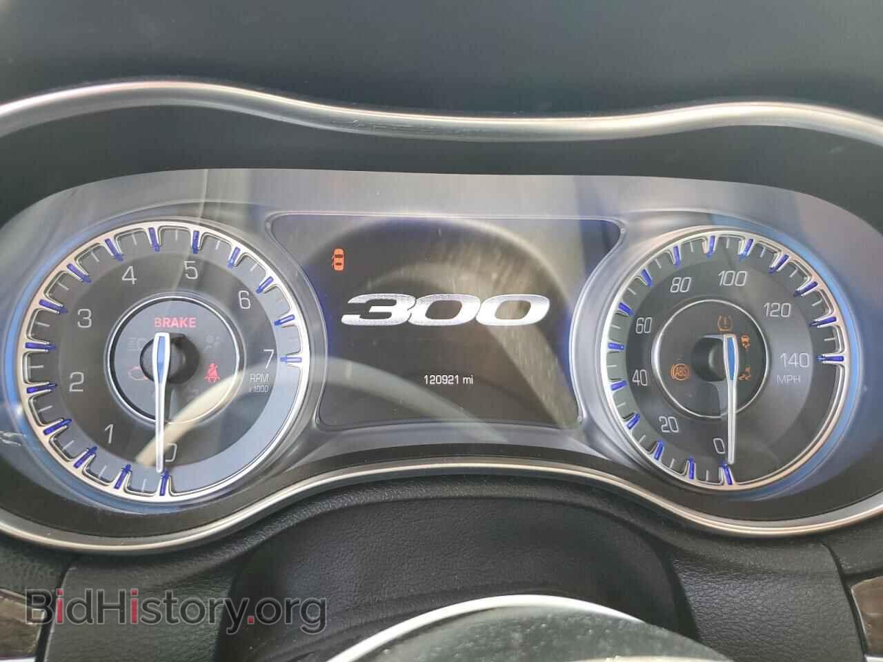 2019 CHRYSLER 300 - VIN: 2C3CCAEG9KH528106 - Фото 9