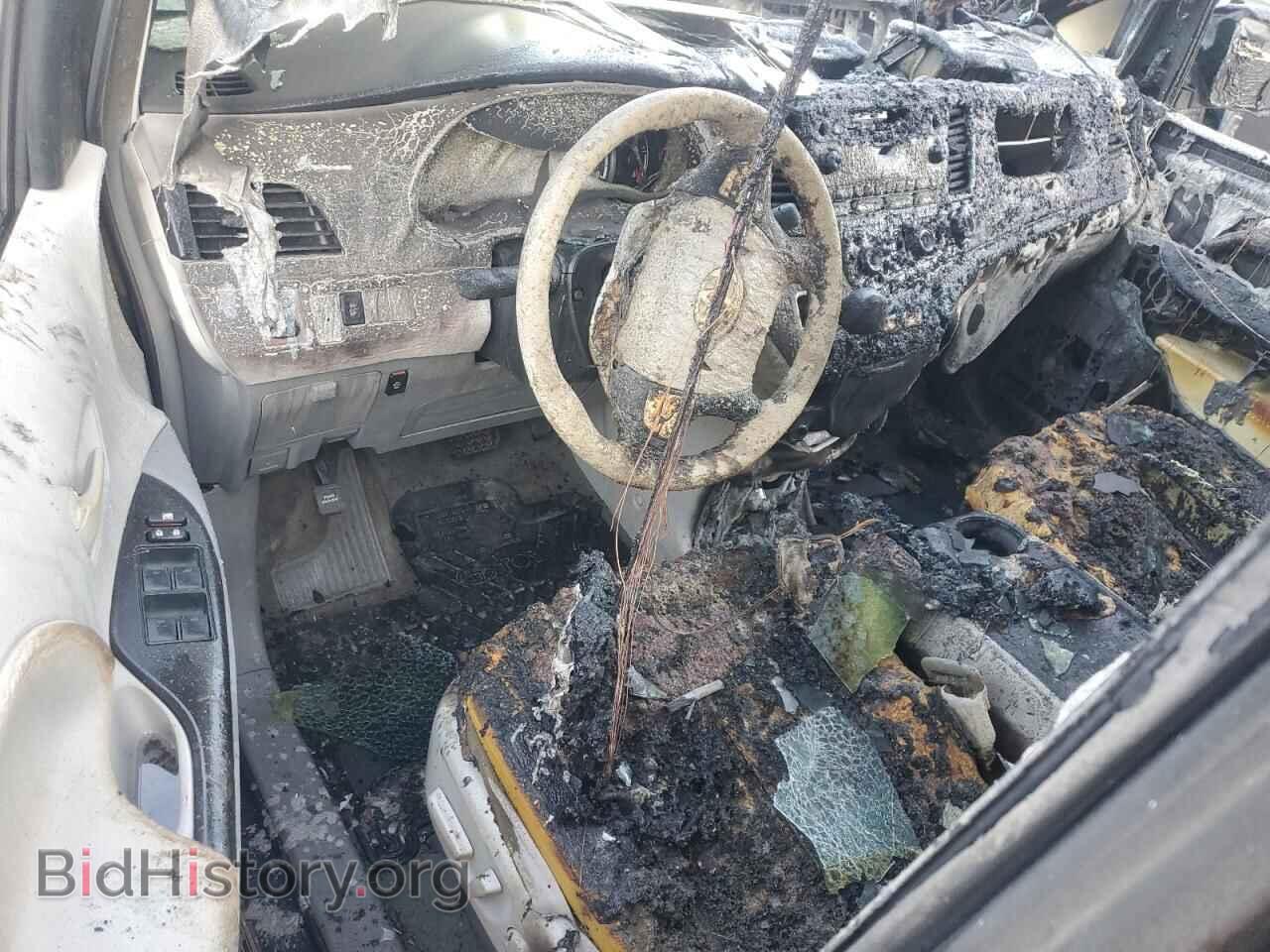 2012 TOYOTA All Models - VIN: 5TDKK3DC9CS181903 - Фото 8