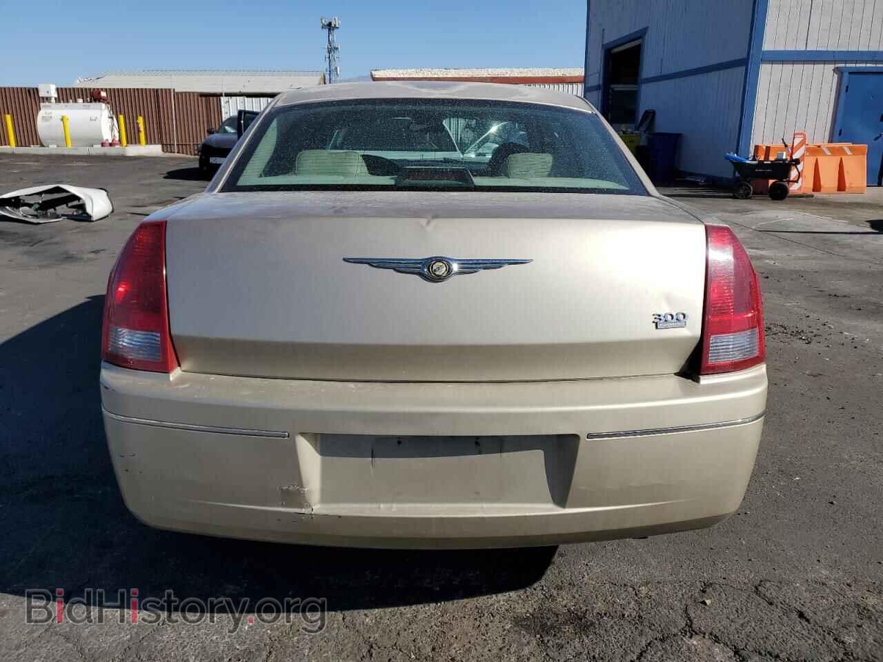 2006 CHRYSLER 300 - VIN: 2C3KA53G56H464194 - Фото 6
