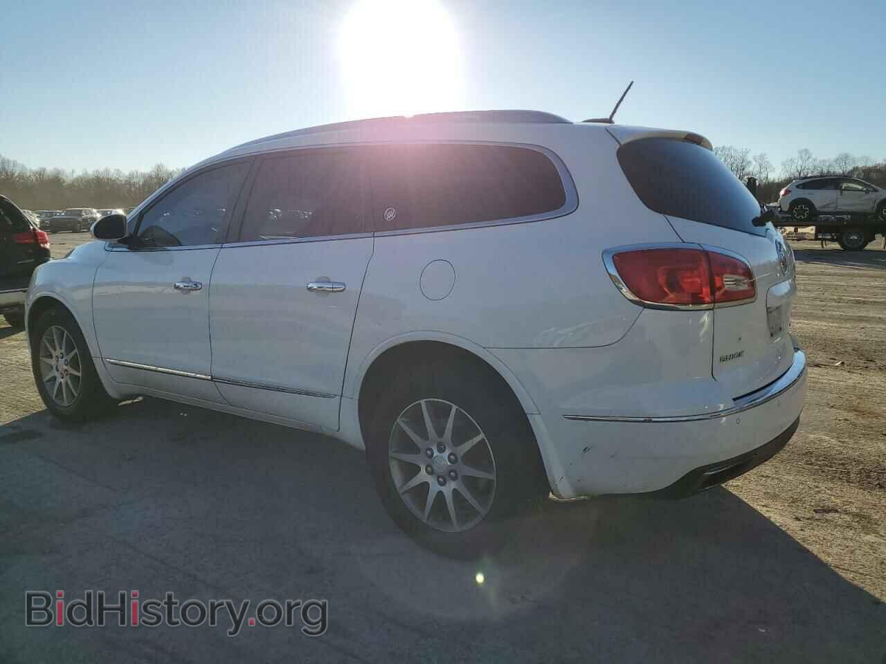 2016 BUICK ENCLAVE - VIN: 5GAKVBKD1GJ103231 - Photo 2