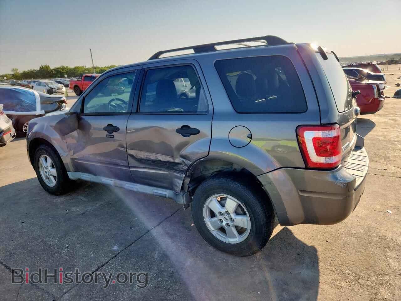 2010 FORD ESCAPE - VIN: 1FMCU0D71AKA43689 - Фото 2