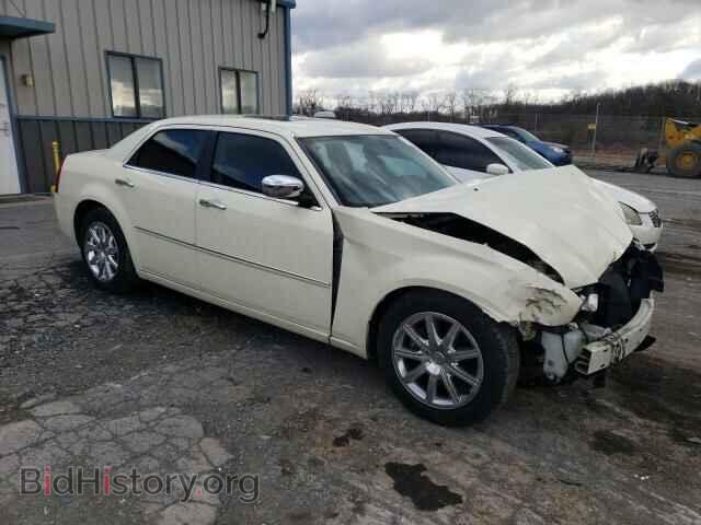 2010 CHRYSLER 300 - VIN: 2C3CA3CV4AH142761 - Фото 4
