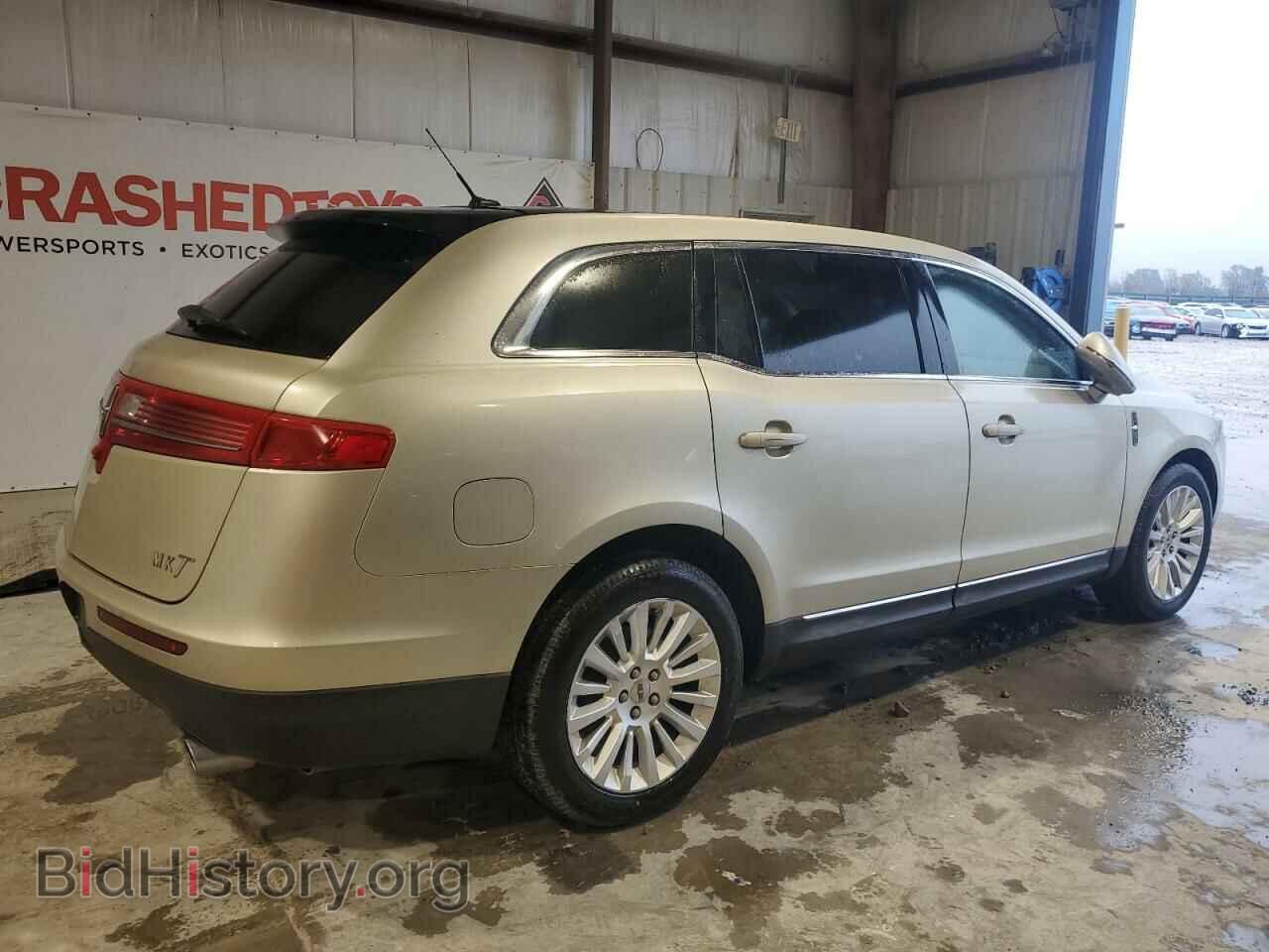 2011 LINCOLN MKT - VIN: 2LMHJ5FR3BBJ51421 - Фото 3