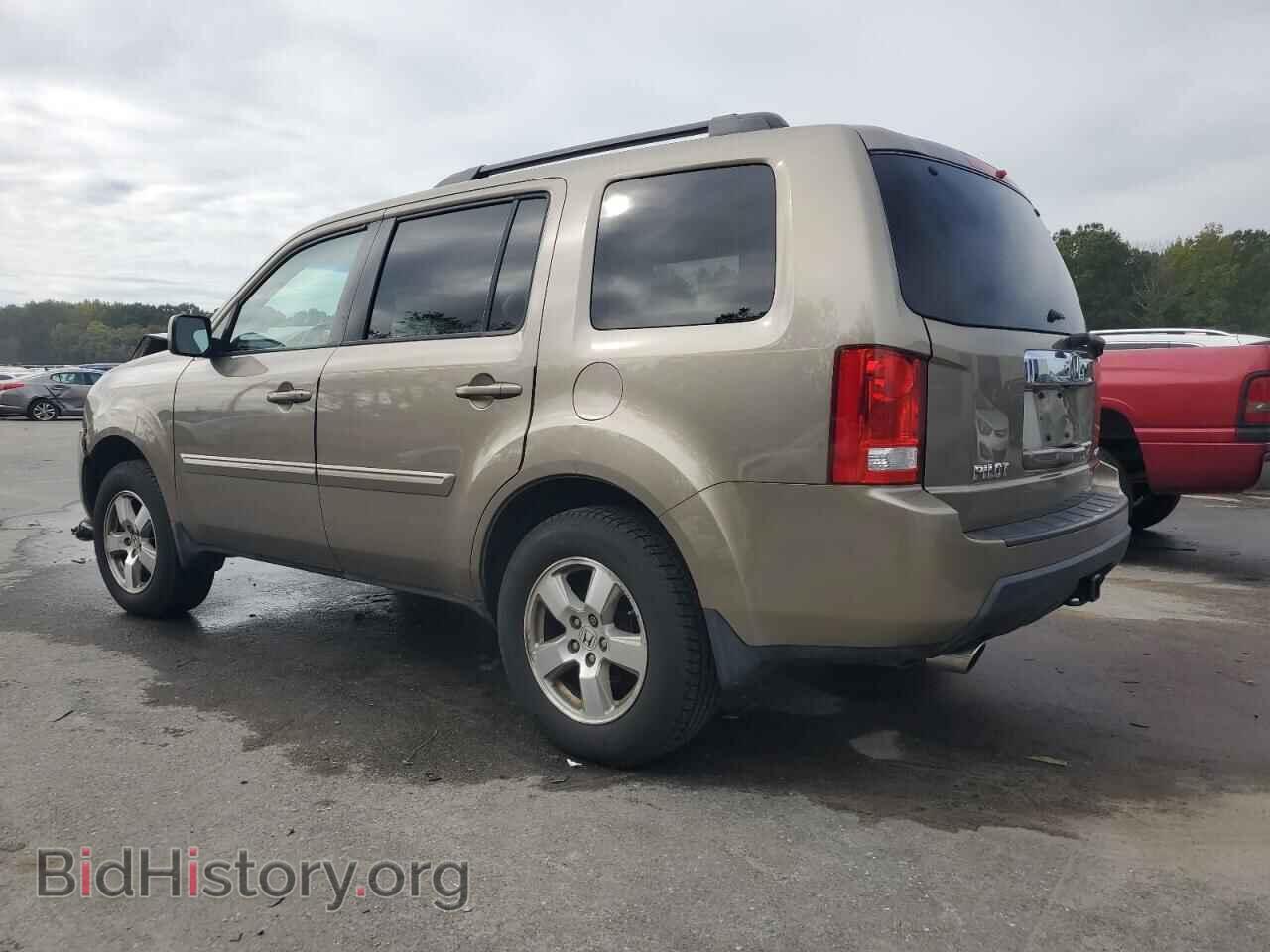 2011 HONDA PILOT - VIN: 5FNYF4H51BB079384 - Фото 2