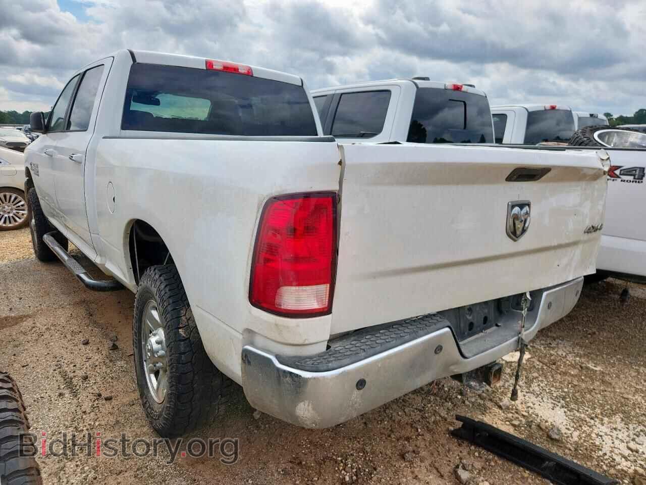 2016 RAM All Models - VIN: 3C6UR5DL9GG328538 - Фото 2