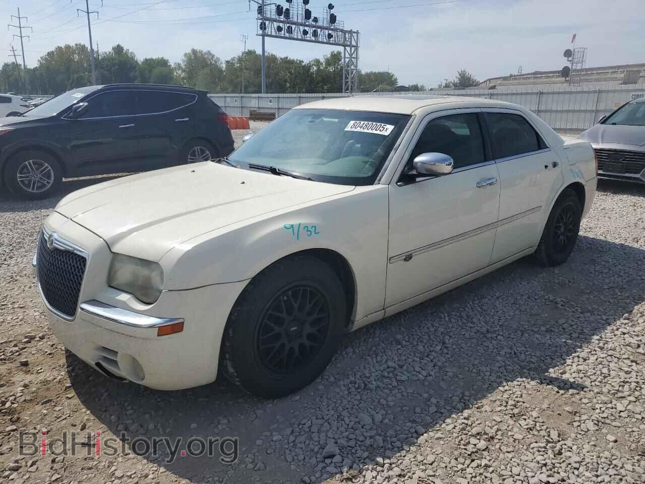 Photo 2C3KA63T19H588339 - CHRYSLER 300 2009
