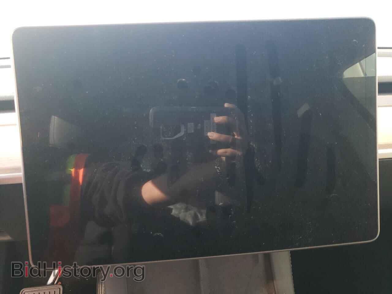 2024 TESLA MODEL Y - VIN: 7SAYGDEE9RF024325 - Photo 9