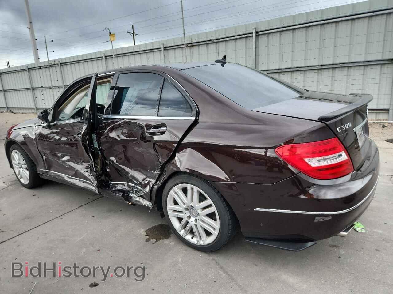 2012 MERCEDES-BENZ C-CLASS - VIN: WDDGF8BB2CF917135 - Фото 2
