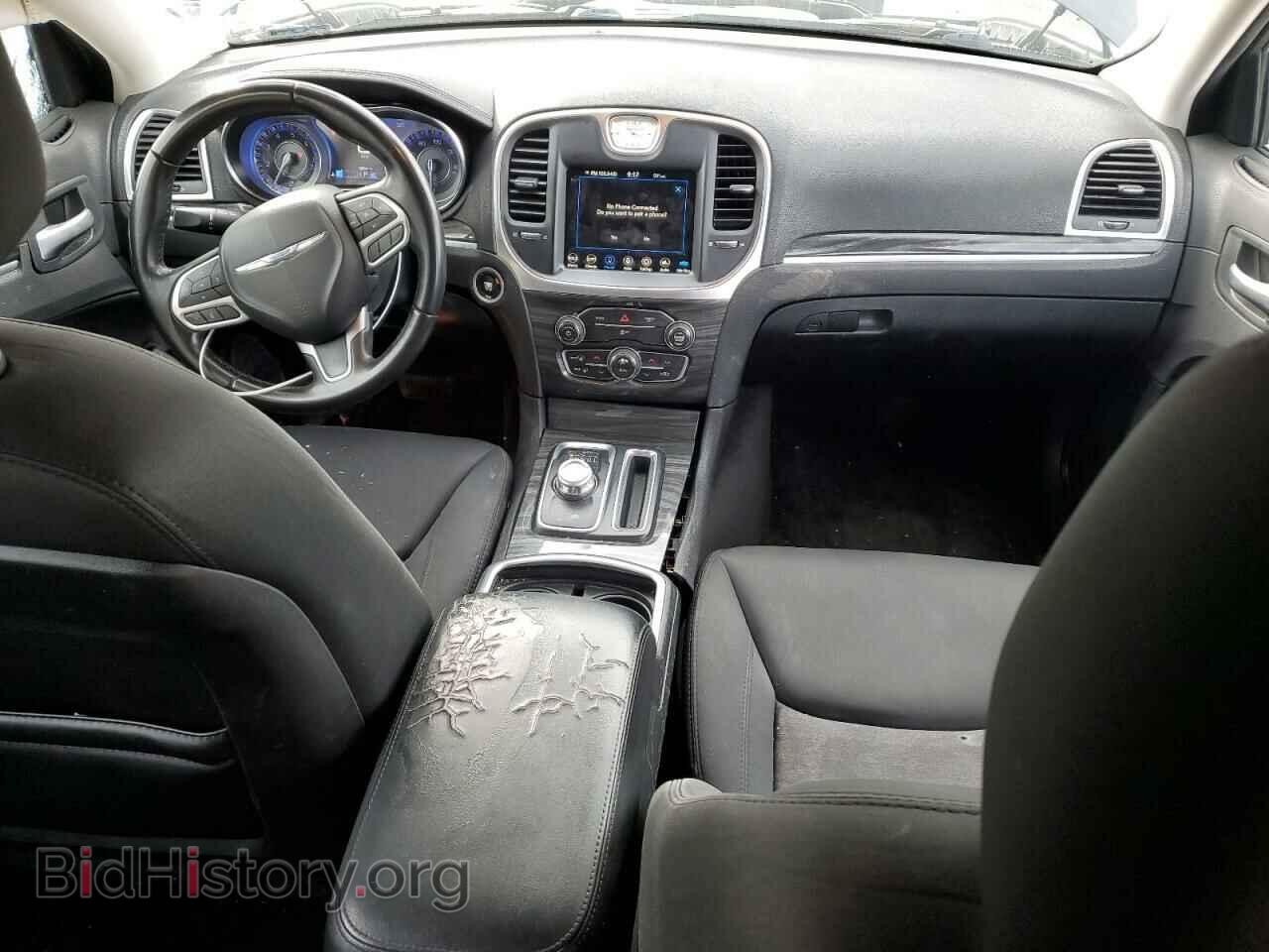 2018 CHRYSLER 300 - VIN: 2C3CCAAG5JH265181 - Фото 8