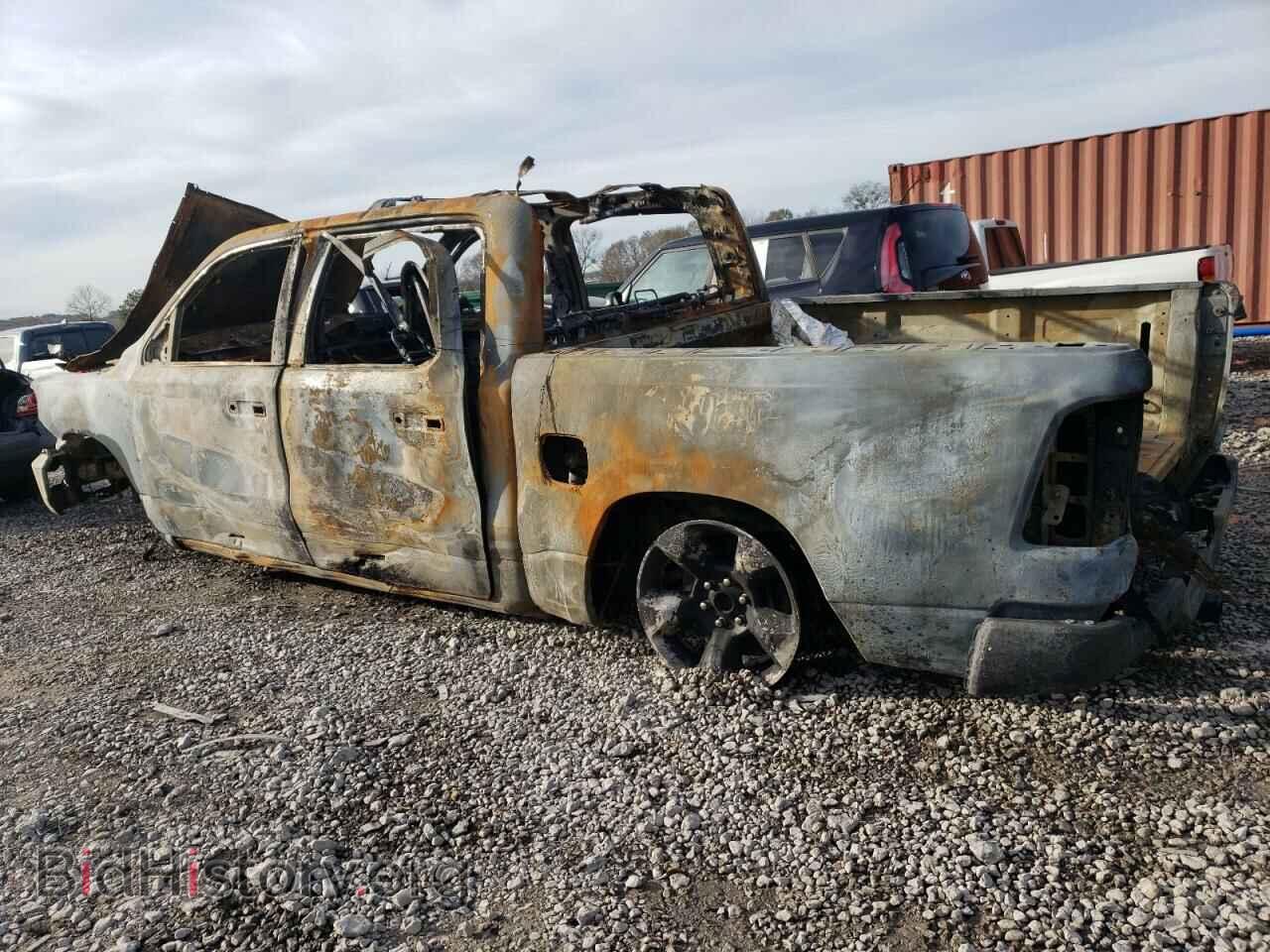 2019 RAM 1500 - VIN: 1C6RREFG3KN822030 - Фото 2