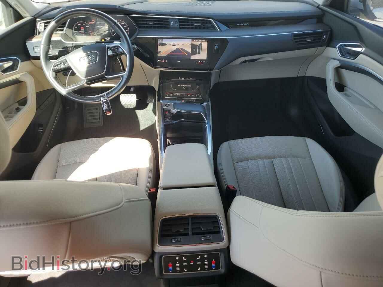 2021 AUDI E-TRON - VIN: WA1LAAGE6MB001790 - Фото 8