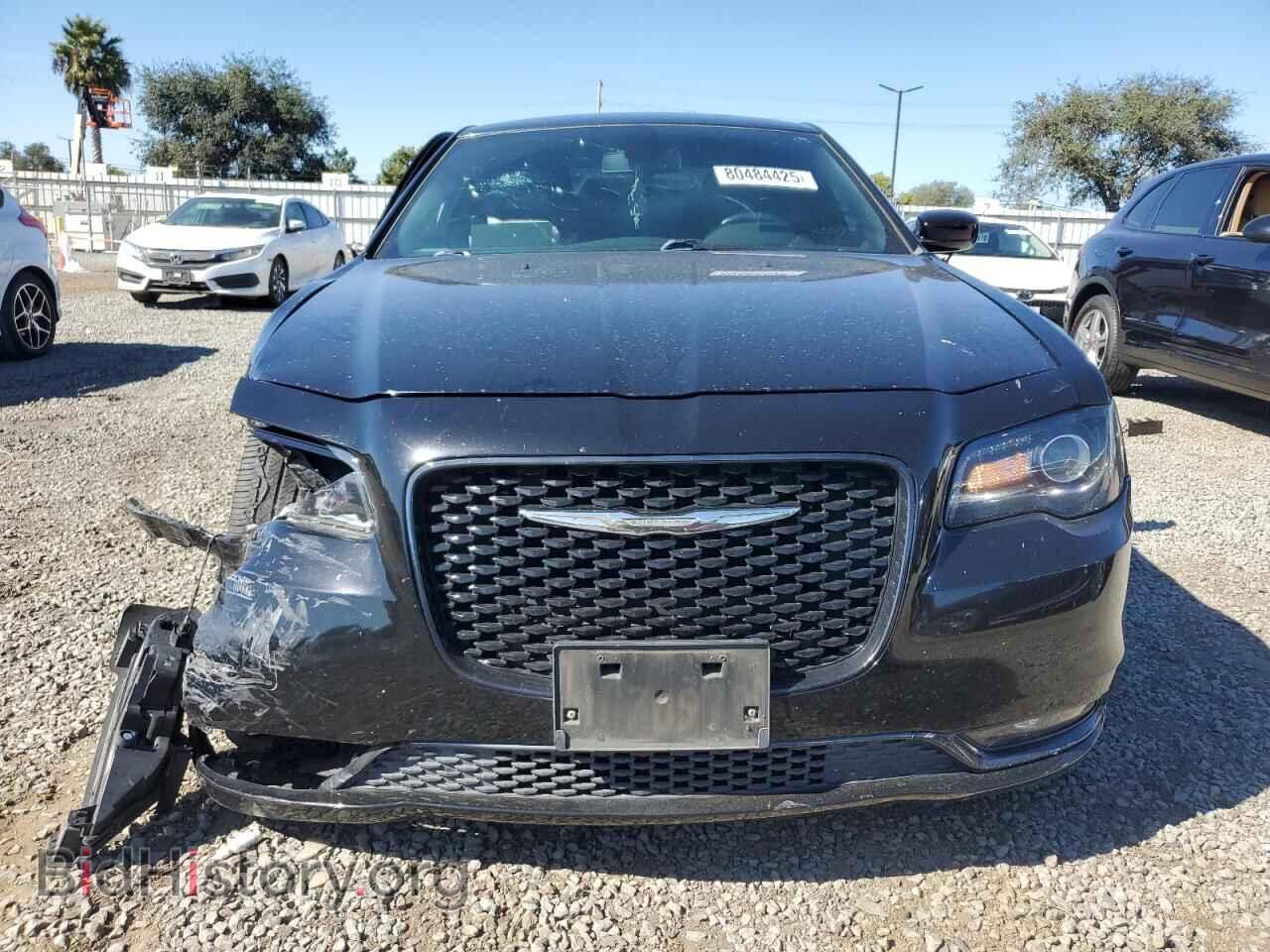 2019 CHRYSLER 300 - VIN: 2C3CCAGG9KH569722 - Фото 5