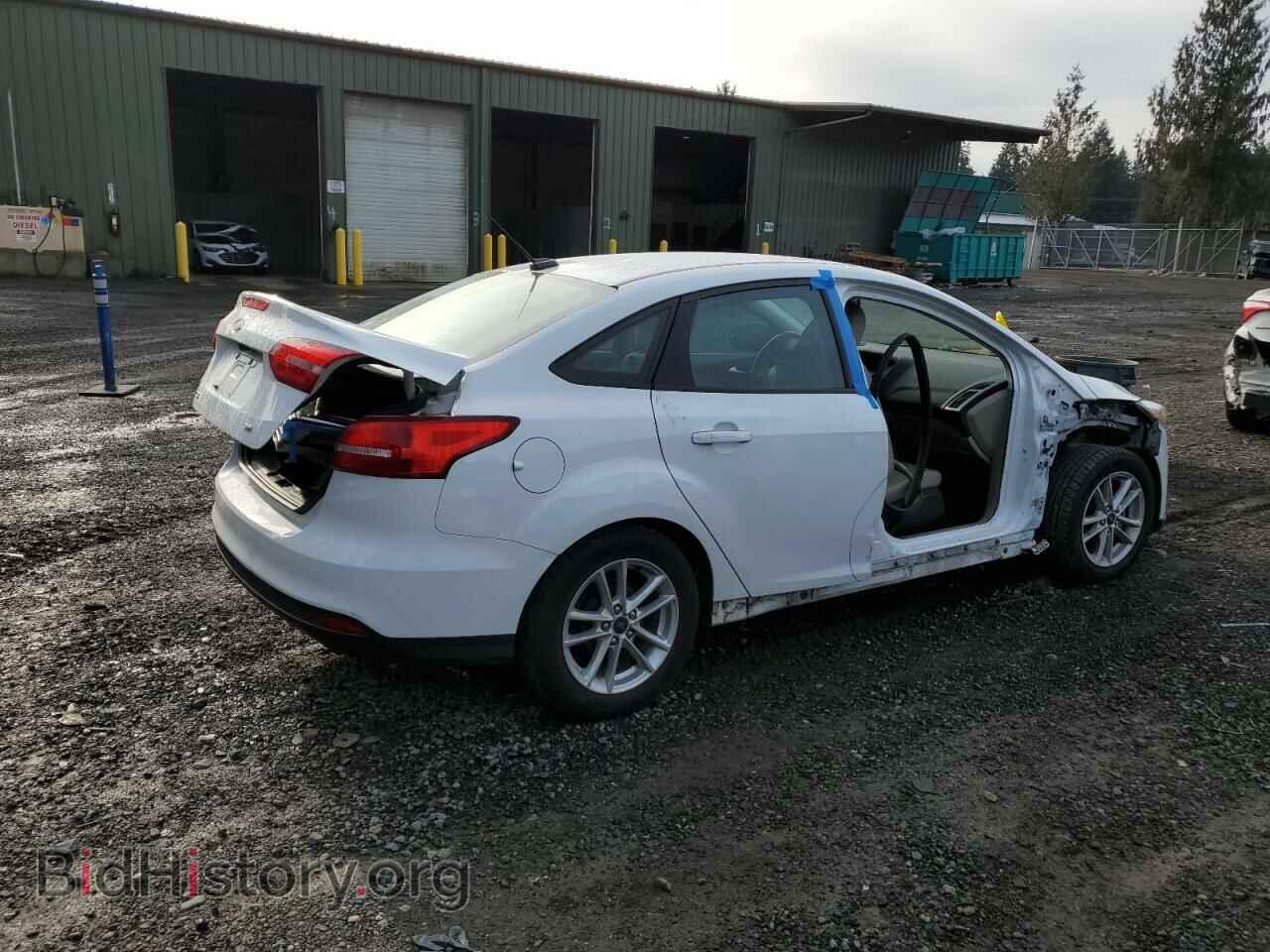 2016 FORD FOCUS - VIN: 1FADP3F2XGL286509 - Фото 3
