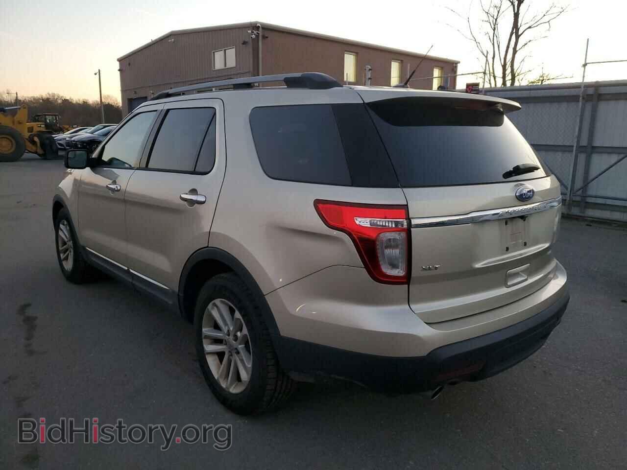 2011 FORD EXPLORER - VIN: 1FMHK7D82BGA81837 - Photo 2