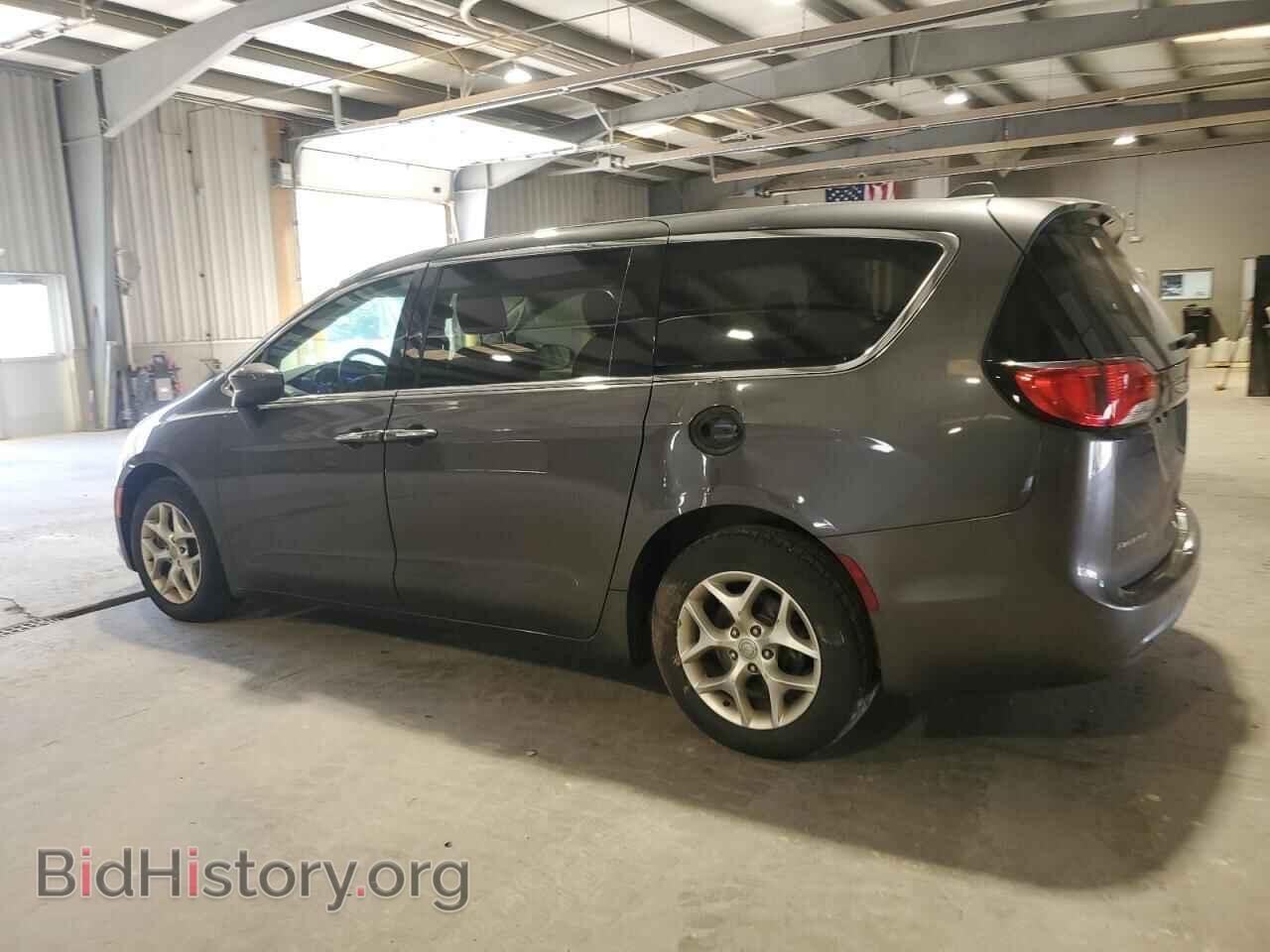 2017 CHRYSLER PACIFICA - VIN: 2C4RC1BG0HR777536 - Photo 2