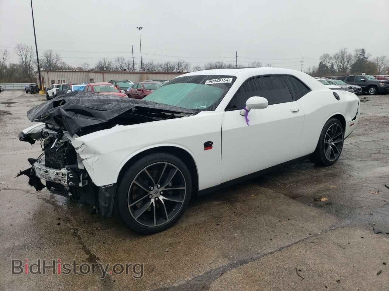 Фотография 2C3CDZFJ4JH263227 - DODGE CHALLENGER 2018
