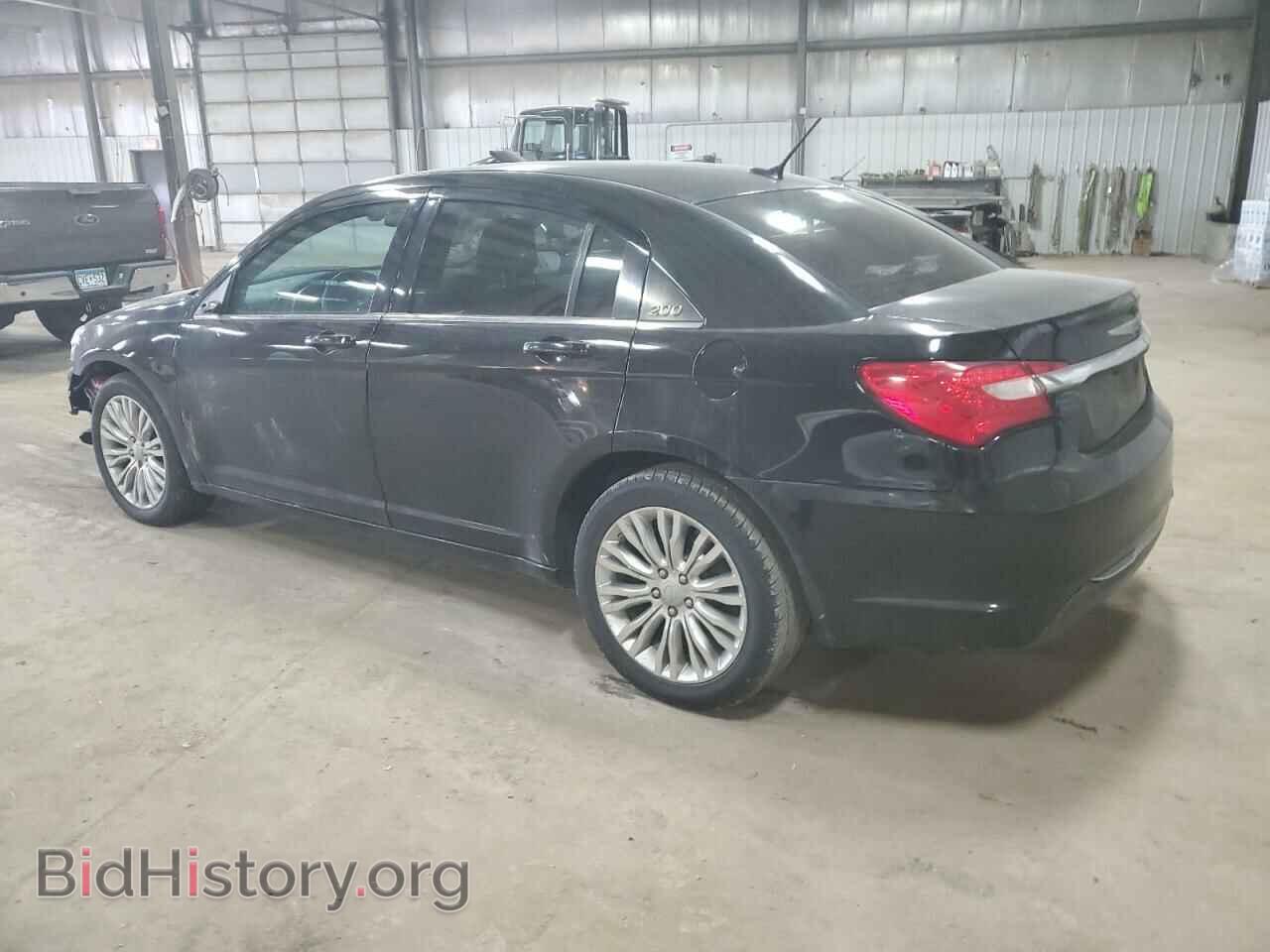 2012 CHRYSLER 200 - VIN: 1C3CCBAB9CN282148 - Фото 2
