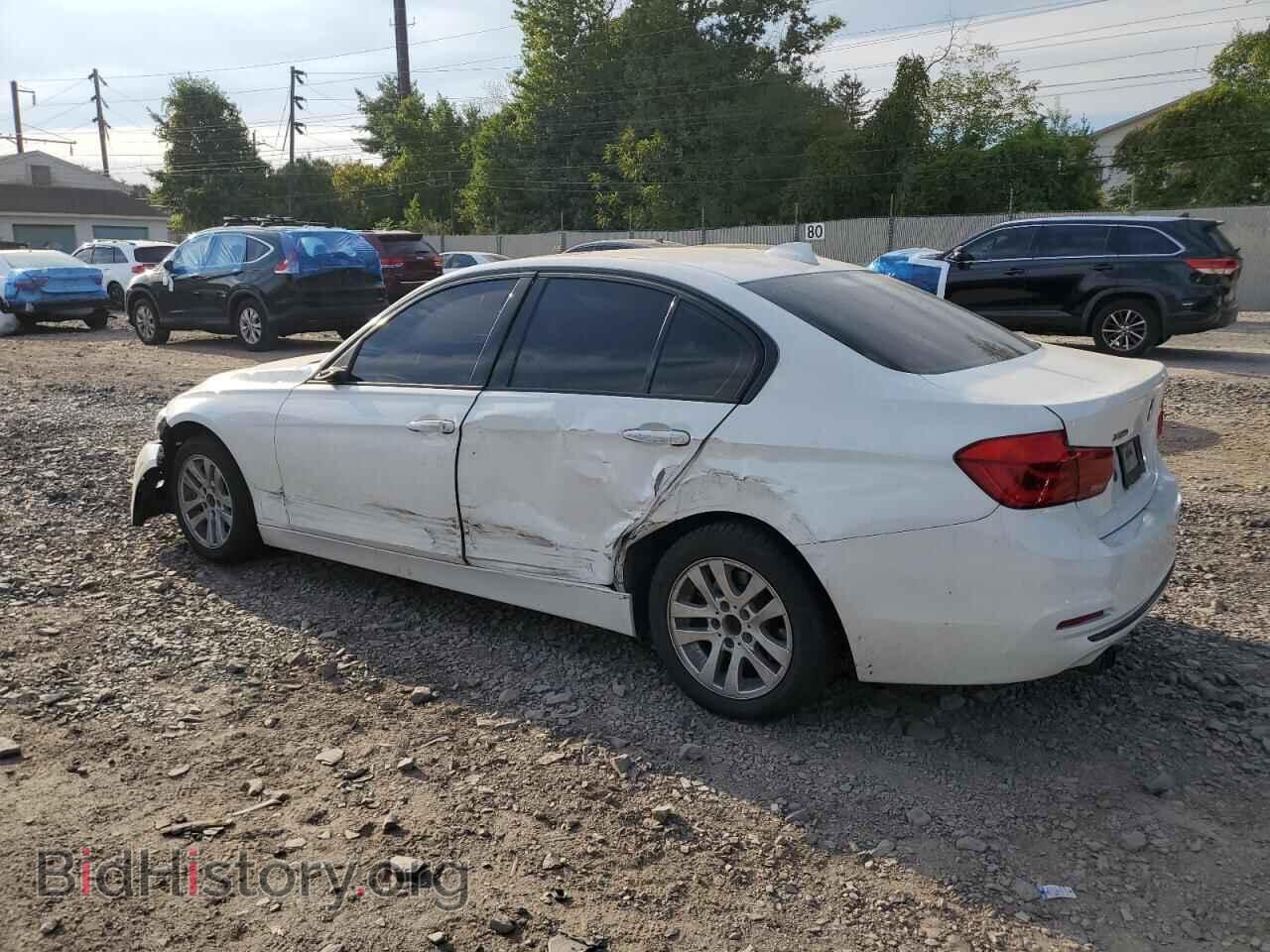 2016 BMW 3 SERIES - VIN: WBA8E3G52GNU04709 - Фото 2