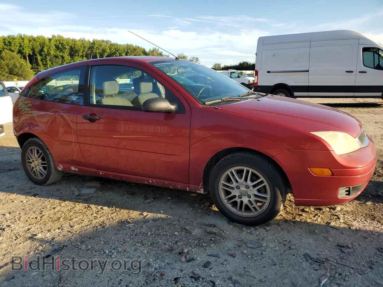 2005 FORD FOCUS - VIN: 3FAFP31N45R142589 - Фото 4